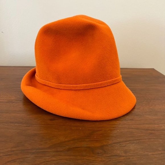 Vintage Carson Pirie Scott & Co. felted‎ wool hat-orange